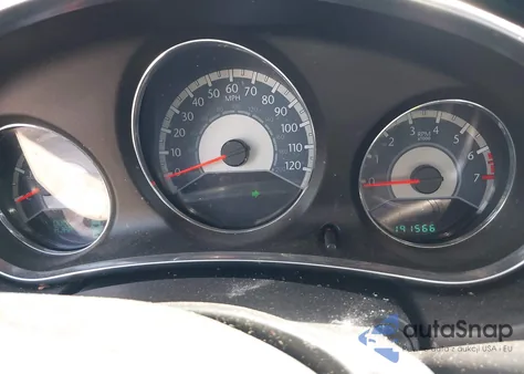 2013 Chrysler 200 Touring из США, поврежденный, VIN 1C3CCBBG8DN678065